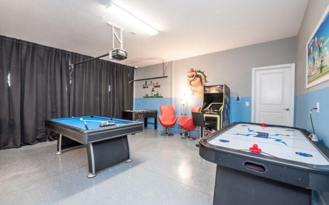 1625maids 8 Bedroom Villa