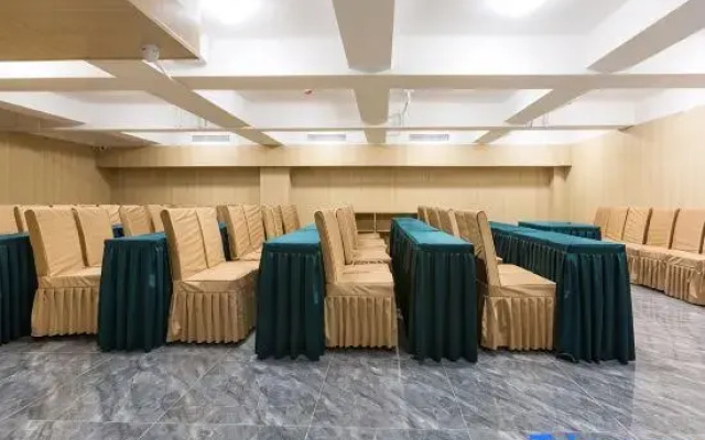 Yifeng Hotel (Beijing Yizhuang Development Zone Yizhuang Bridge Metro Station Branch)