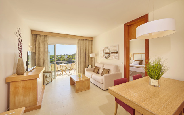 Blau Privilege Porto Petro Beach Resort & Spa