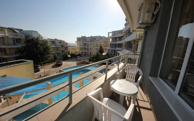 Menada Sunset II Kosharitsa