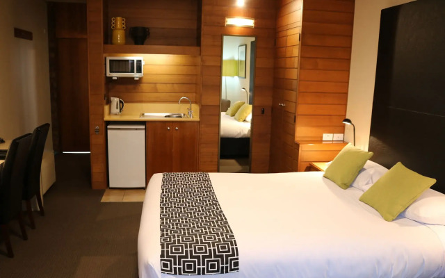 Sovereign Park Motor Inn