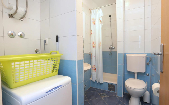 Apartments with a parking space Businci, Ciovo - 18800