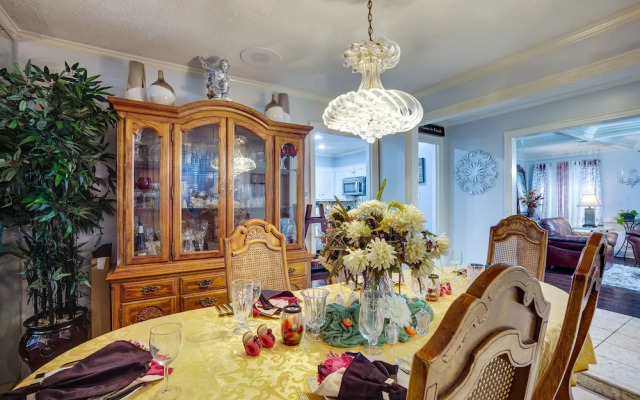 Spacious Bryan Vacation Rental w/ Pool & Patio!