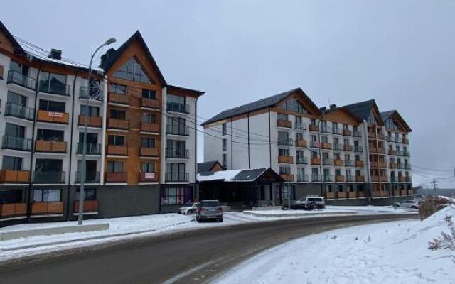 New Gudauri Twins 421