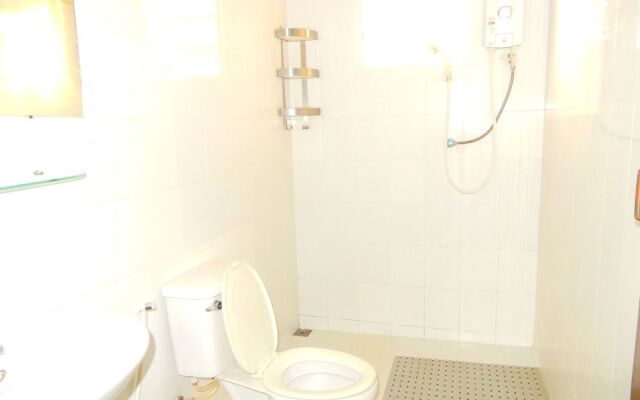 Vang Vieng Camellia Hotel