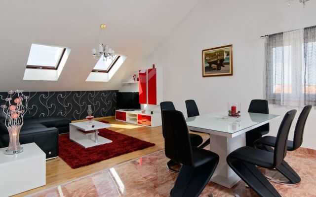 Avema Apartment