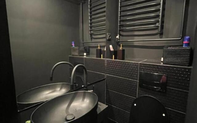 Black Pearl apartment