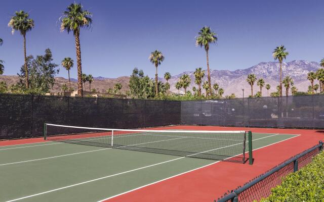 WorldMark Palm Springs - Plaza Resort and Spa