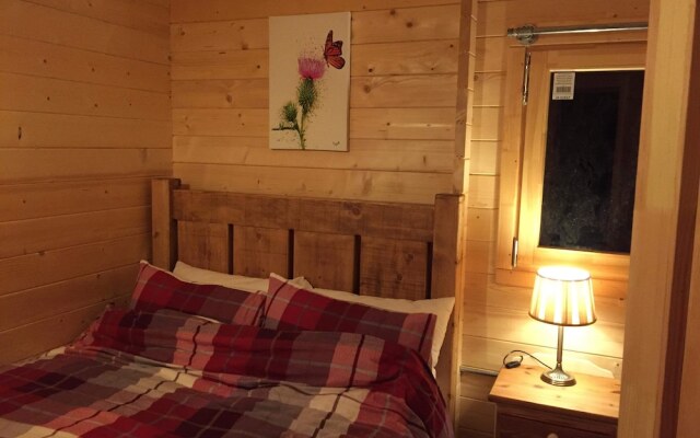 Cosy 1-bed Farm Stay Cabin