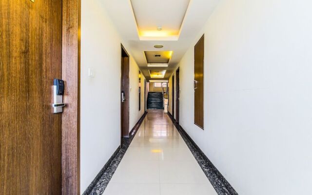 Fabhotel The Pinnacle