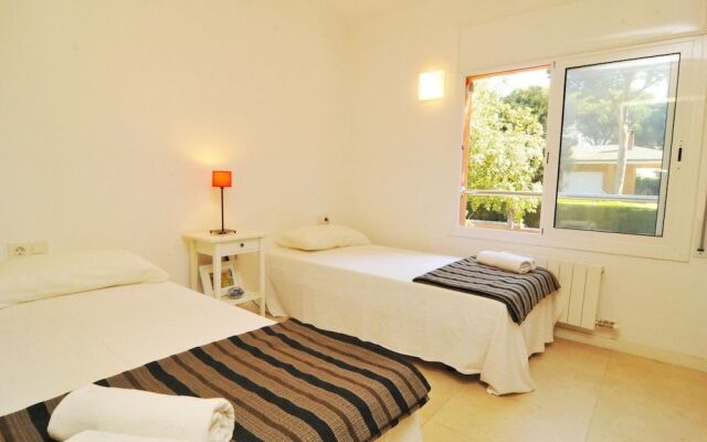 HomeHolidaysRentals Moai - Costa Barcelona