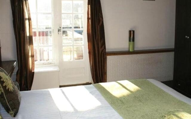 Dukeries Lodge Hotel