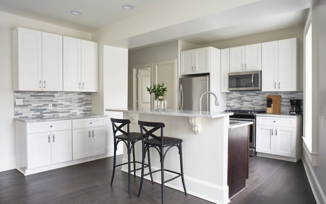 Magazine Street Deluxe Suites by Sonder