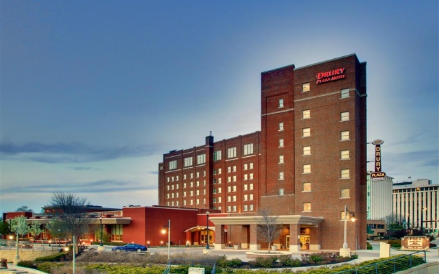 Drury Plaza Hotel Broadview - Wichita