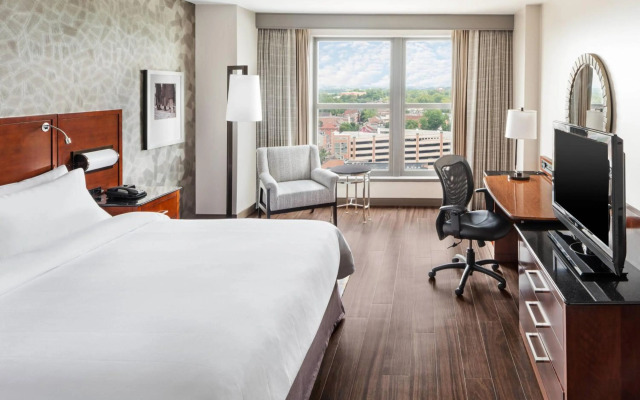 Lancaster Marriott at Penn Square