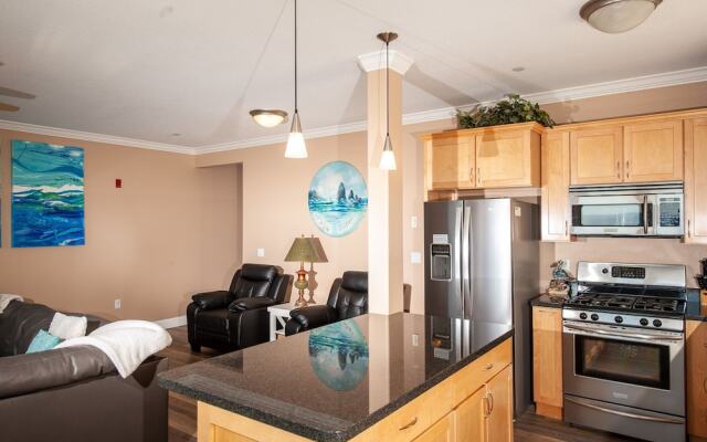 Keystone Vacation Rentals - Pacific Escape Condo