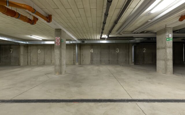 Amber Estate II by Renters