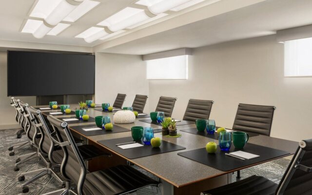 Hotel Alba, Tapestry Collection by Hilton