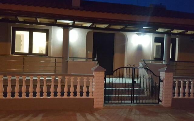 Tom's House