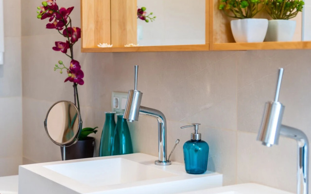 1209 Las Olas Palm Mar