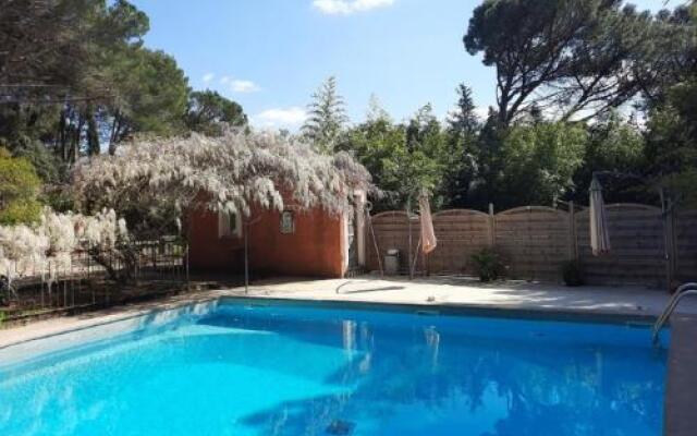 Petit Appartement Pont du Gard