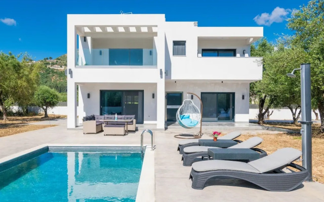 Grande Amore Luxury Villa