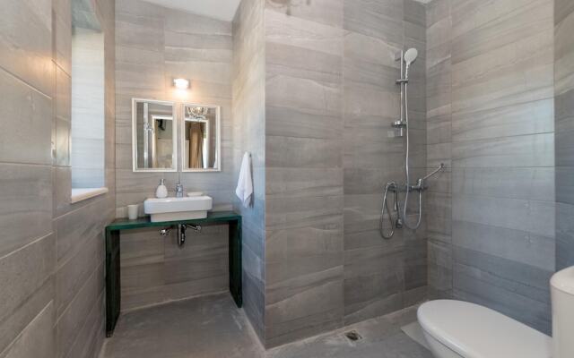 Zante Soleil - High-end Stone Villa With 4BD