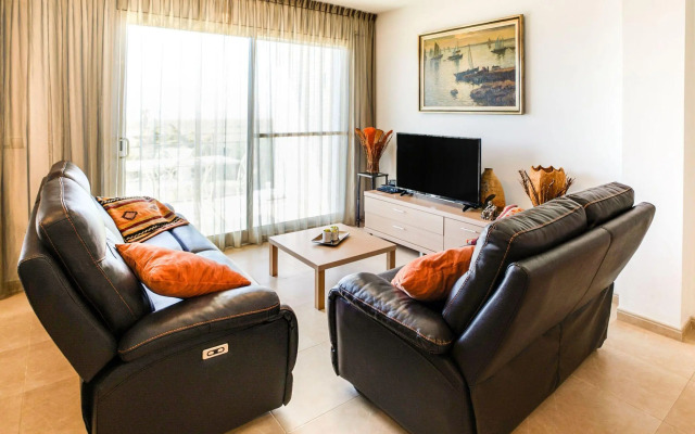 Comfortable Apartment in L'Eucaliptus with Swimming Pool