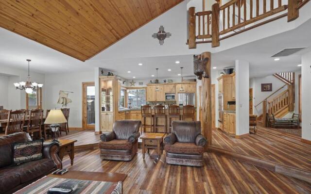 Vine Maple-Golf View-5Br/4.5Ba