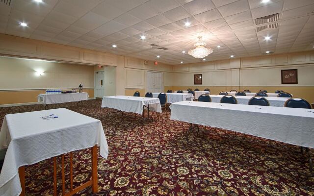 Best Western Riverside Inn