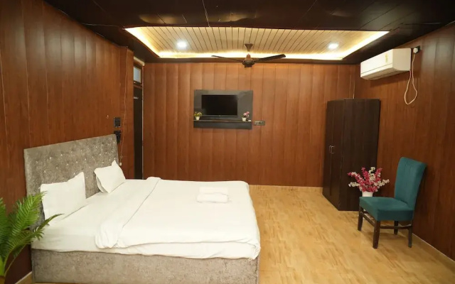 Comfort Stay - Saheed Path Ahimamau, Near Lulu Mall - Hotel in Λάκναου - Photo 3