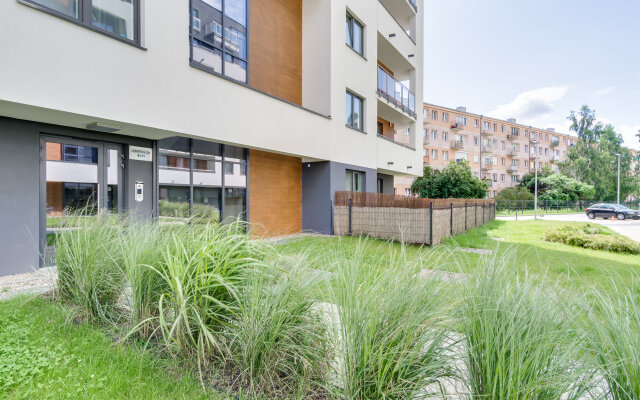 Bright and Sunny 4 Rooms Apartment