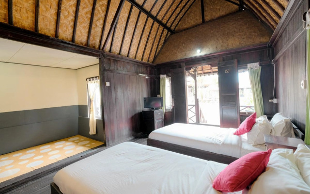 Resto Apung and Bungalow Kedisan Batur Lake View RedPartner