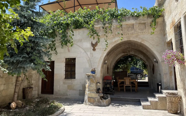 Kayhan Cave Villa