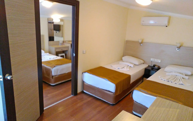 Kleopatra Bavyera Hotel