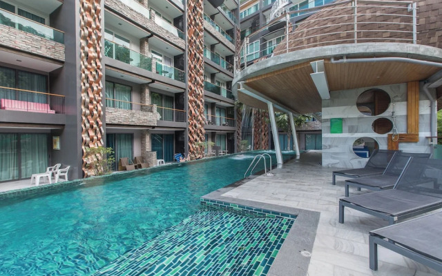 The oh so Sexy Triple Penthouse-rare 3-5br 188m2