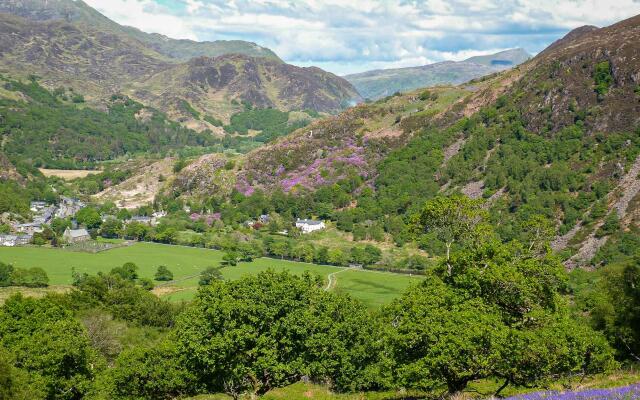 Bryn Eglwys Hotel
