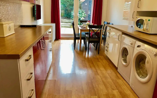 Little Connaught House