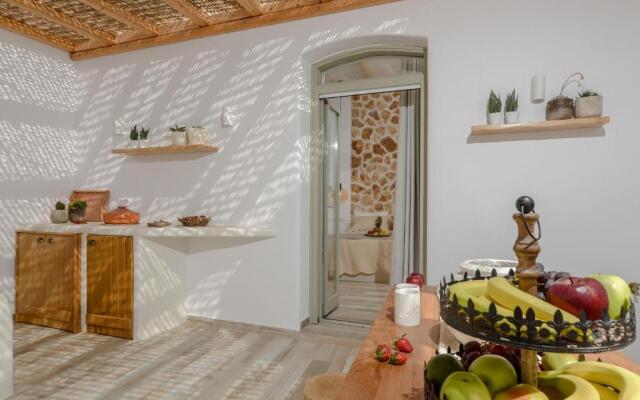 Aegean White Home