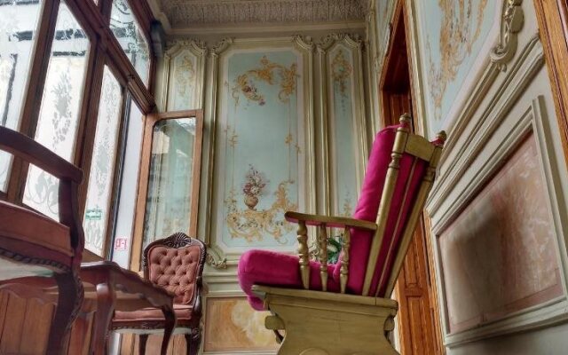 Leonora Hostal - Hostel