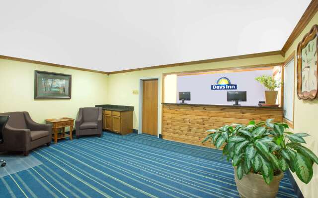 Days Inn by Wyndham Grand Island