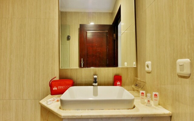 ZEN Rooms Basic Near Sunter Mall