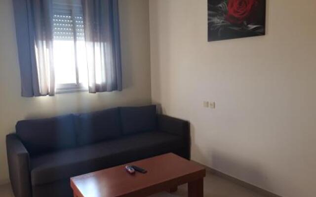 Studio Apartment Avia