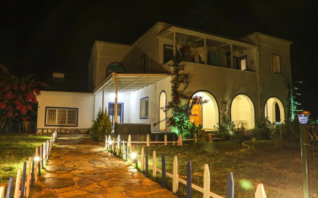 Yalıyanı Pansiyon
