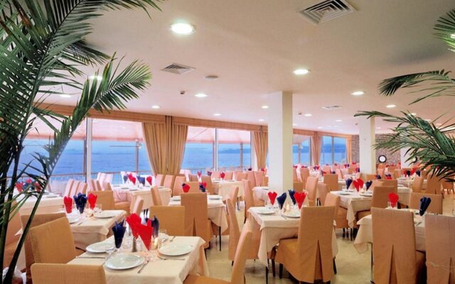 Kinetta Beach Resort & Spa - All Inclusive