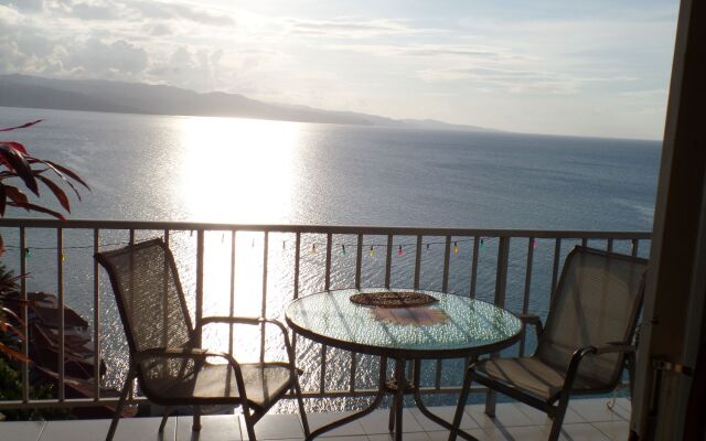 Coral Reef Beach Suite At Montego Bay Club Resort