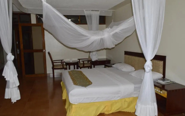 International hotel 2000