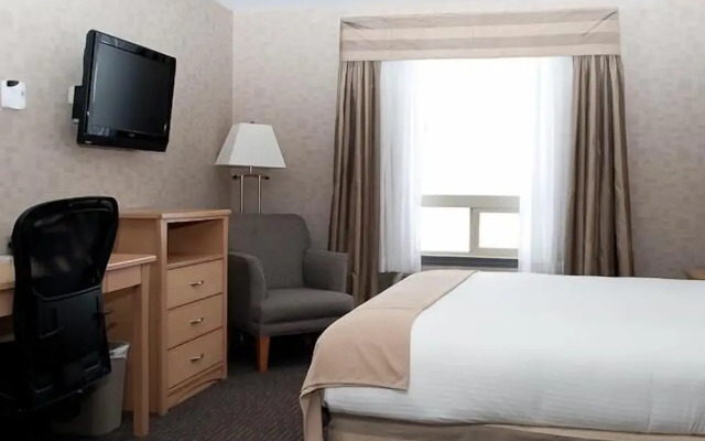Paradise Inn & Suites Valleyview