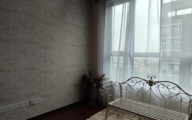 Bukit Rimau Instagrammable 2 Bedroom Apartment With Pool View up to 5 PAX – Guest Rooms – Shah Alam