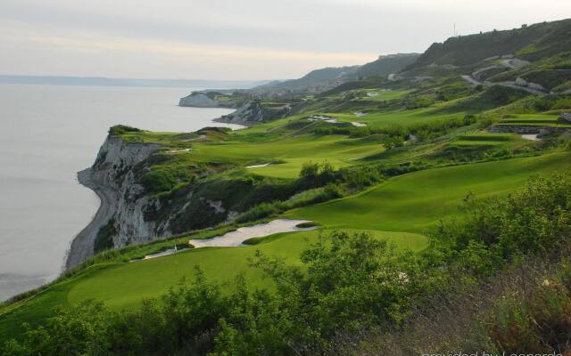 Thracian Cliffs Golf & Beach Resort